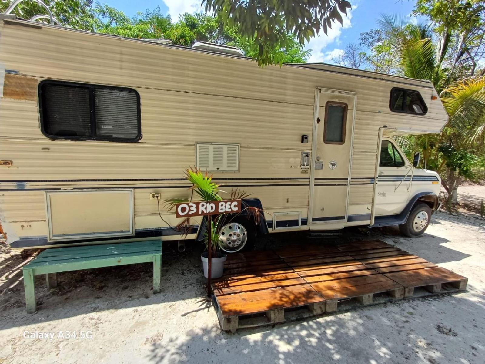 Hotel Momotoh Camper Xpujil Exterior foto